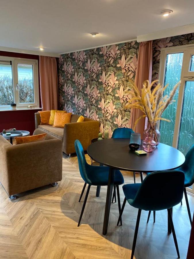 Sfeervolle Chalet Op De Veluwe In Hoenderloo Hotel Bagian luar foto