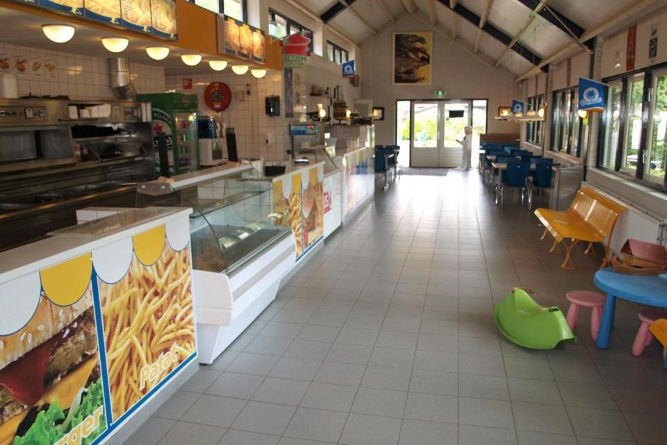 Sfeervolle Chalet Op De Veluwe In Hoenderloo Hotel Bagian luar foto
